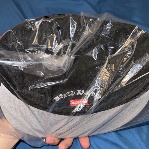 Supreme Gold Cross S Logo New Era🆕 - Picture 7 of 7